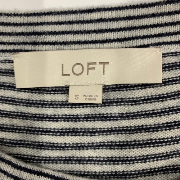 LOFT| Tie Cuff Striped Sweater - Picture 4 of 6